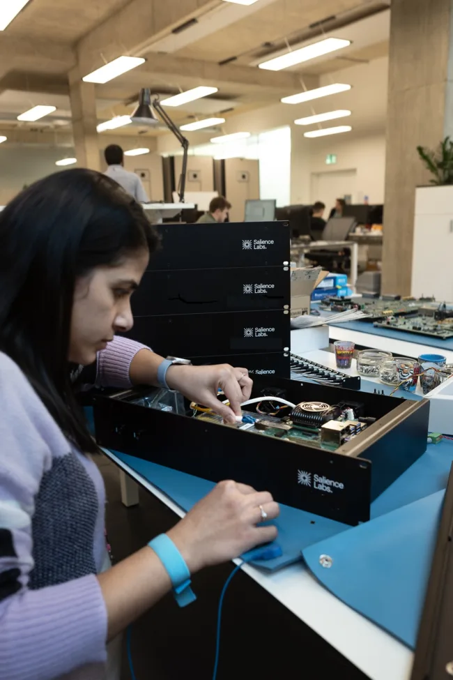 Salience Labs Secures $30 Million in Series A Funding to Revolutionise AI Data Centre Connectivity