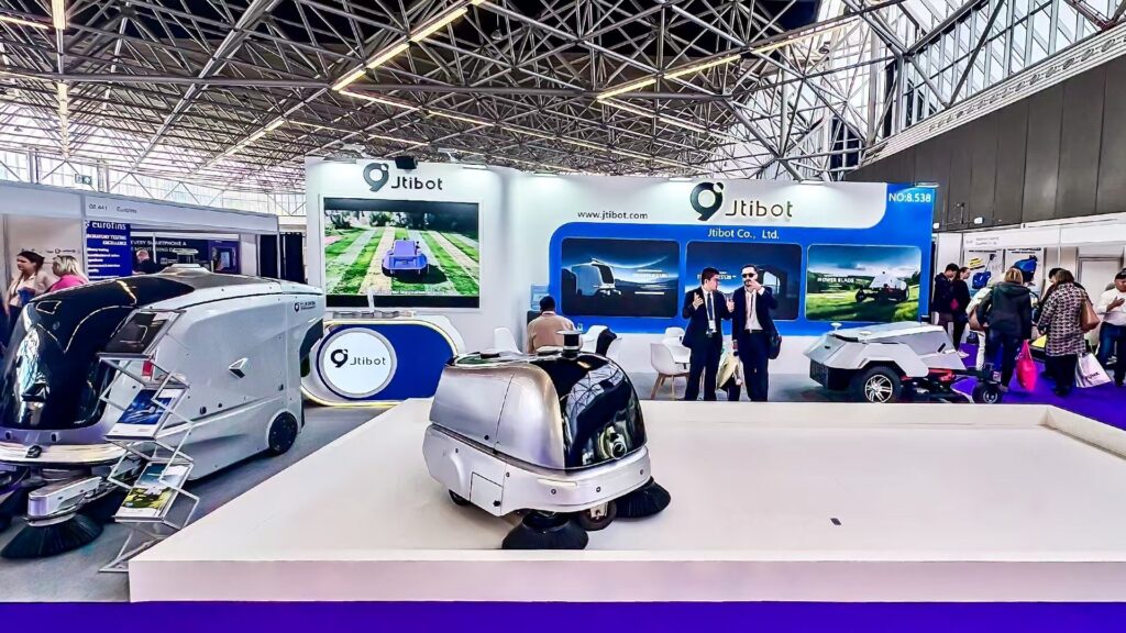 Jtibot presented its autonomous outdoor sweepers at Interclean Amsterdam 2026, where visitors explored AI-driven cleaning technology designed for large-scale facilities and outdoor environments.