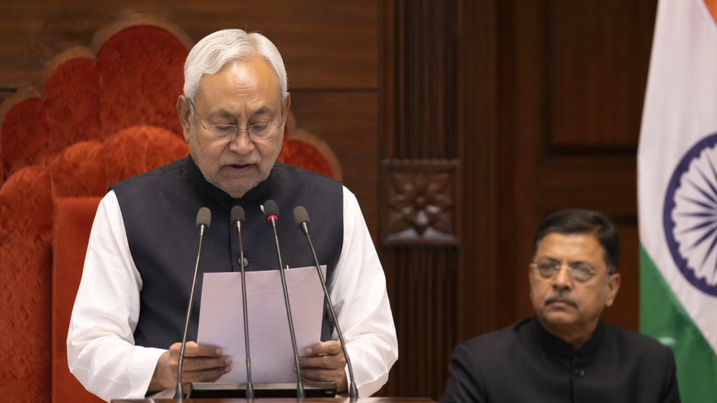 Representative image of a formal political oath-taking ceremony in India, used to illustrate Nitish Kumar’s Rajya Sabha oath and the National Democratic Alliance’s Bihar succession plan.