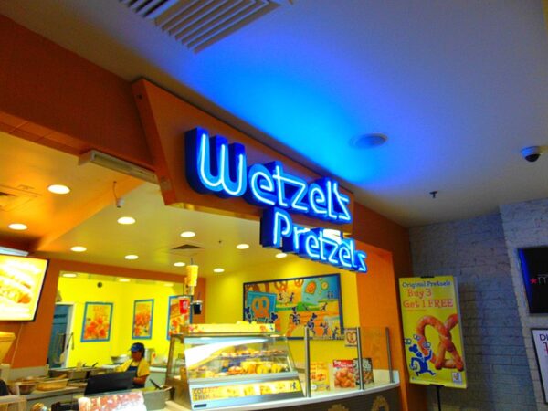 CenterOak Partners wraps up $207m sale of Wetzel’s Pretzels to MTY Food Group