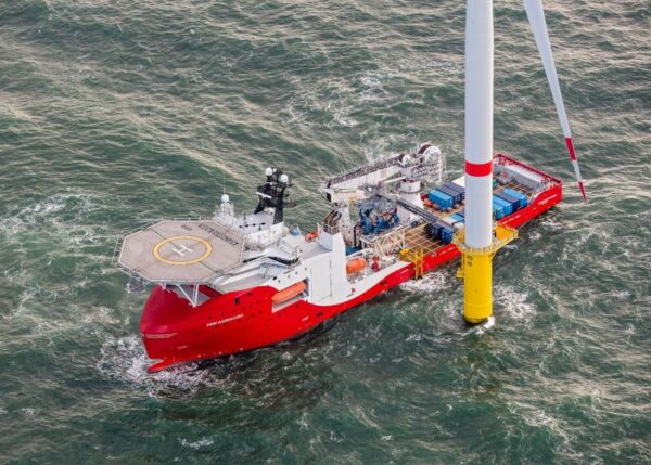 Siem Offshore wins contract extension from Equinor for Siem Barracuda OSCV for Hywind Tampen project