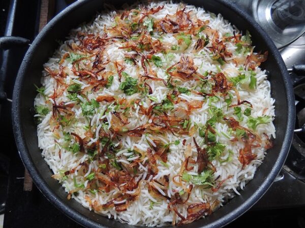 Adani Wilmar launches restaurant style Kohinoor Hyderabadi Biryani Kit