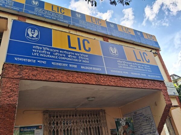 LIC Achieves Highest Ever Half-Yearly Profit, AUM Increases by 10.47%