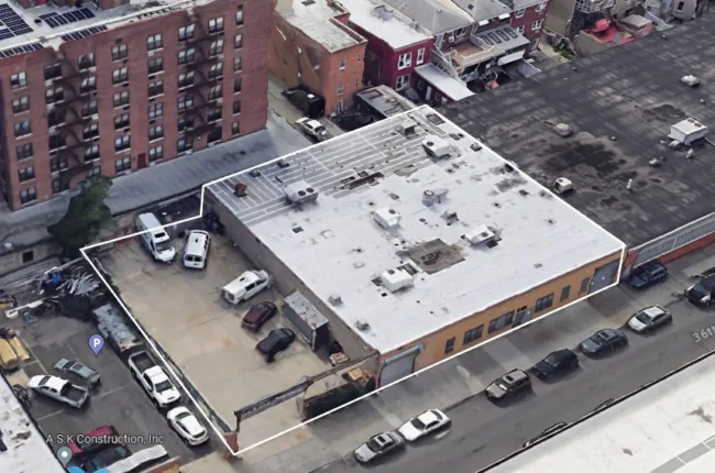 Seagis Property Group Expands New York City Portfolio with New Warehouse Acquisition in Long Island City