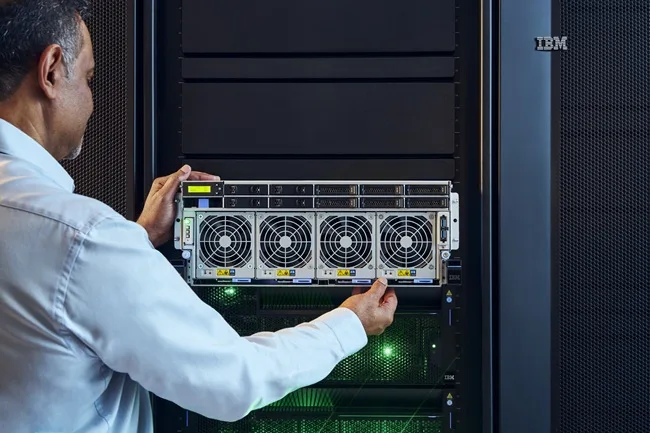 Installation of an IBM Power11 server unit designed for AI acceleration, zero planned downtime, and hybrid cloud resilience.