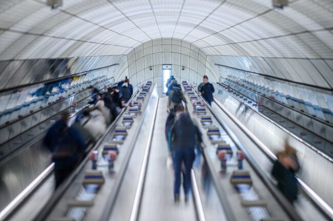 Otis to modernize 172 escalators for Transport for London, expanding UK transit presence