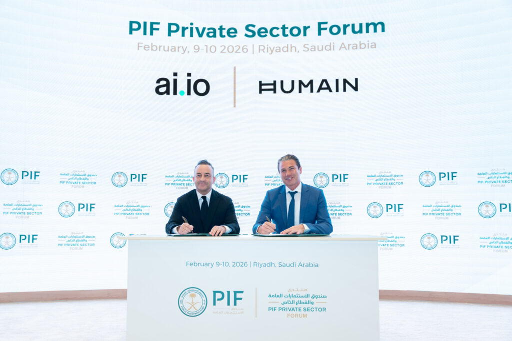 HUMAIN Chief Executive Officer Tareq Amin and ai.io Founder and Chief Executive Officer Darren Peries were photographed at the PIF Private Sector Forum during the announcement of HUMAIN Sport following HUMAIN’s acquisition of a controlling stake in ai.io.