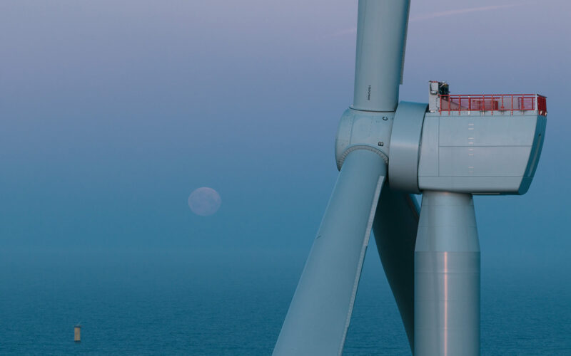 RWE AG (RWEG) feeds first power into Danish grid from Thor offshore wind farm as stock nears 52-week high