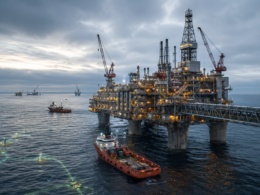 Representative image of a North Sea offshore oil and gas platform, highlighting OKEA ASA’s first-quarter 2026 profit rebound, Statfjord impairment reversal, Brage production momentum, Mistral licence divestment, and capital focus on Bestla and Power from Shore.