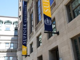 Aramark Collegiate Hospitality has unveiled a new partnership with Suffolk University that will take effect in summer 2026, launching a revamped campus dining program called Suffolk Dining. The initiative is intended to improve food quality, broaden meal access, and support Suffolk University’s effort to enhance student life and campus appeal in downtown Boston.