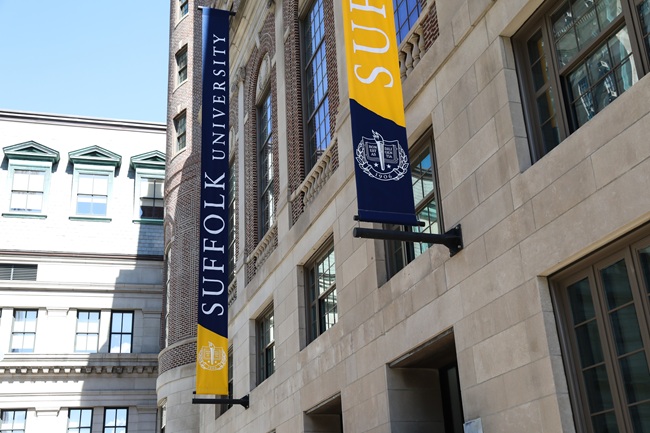 Aramark Collegiate Hospitality has unveiled a new partnership with Suffolk University that will take effect in summer 2026, launching a revamped campus dining program called Suffolk Dining. The initiative is intended to improve food quality, broaden meal access, and support Suffolk University’s effort to enhance student life and campus appeal in downtown Boston.