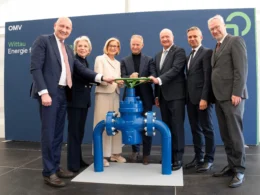 OMV starts production at Wittau, Austria's largest gas discovery in 40 years. From left to right: Berislav Gaso, OMV Executive Board Member and Executive Vice President Energy; Edith Hlawati, Executive Board Member of ÖBAG; Johanna Mikl-Leitner, Governor of Lower Austria; Alfred Stern, Chairman of the Executive Board and CEO of OMV.