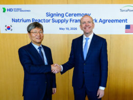 HD Hyundai Heavy Industries Senior Executive Vice President and COO Kwang-shik Won and TerraPower President and CEO Chris Levesque are seen at the Natrium reactor supply framework agreement signing in the U.S., highlighting how HD Hyundai and TerraPower are bringing Korean industrial capacity into the next-generation nuclear supply chain.