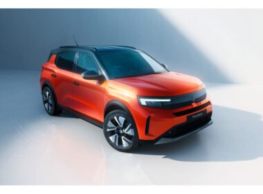 Vauxhall Frontera EV undercuts mild hybrid by £2,360 as Stellantis platform strategy resets UK B-segment pricing. Image courtesy of Stellantis.