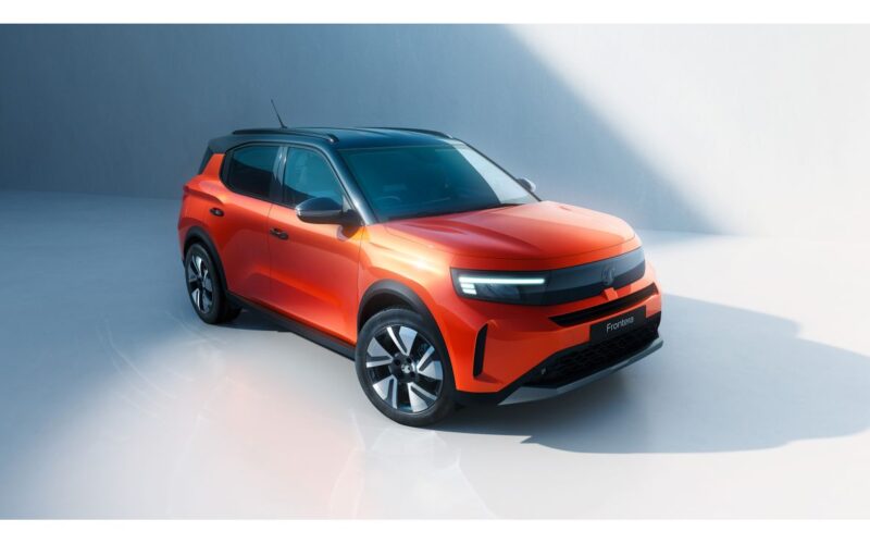 Vauxhall Frontera EV undercuts mild hybrid by £2,360 as Stellantis platform strategy resets UK B-segment pricing. Image courtesy of Stellantis.