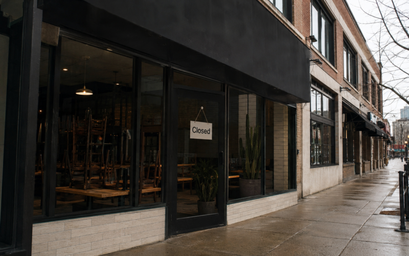 Representative image of a closed fast-casual restaurant storefront, reflecting Guzman y Gomez’s exit from the United States as the ASX-listed chain redirects capital toward its stronger Australian operations.