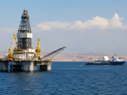 Representative image: An offshore exploration platform in Mediterranean waters reflects TotalEnergies’ renewed push to assess deepwater oil and gas opportunities in Egypt and Syria as regional energy security and frontier gas prospects return to focus.