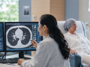 Representative image showing lung cancer imaging and oncology care, as Akeso Inc.’s ivonescimab survival results raise fresh questions about the future of standard NSCLC treatment.