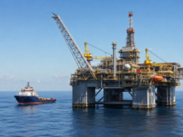 Representative image: Deepwater offshore oil infrastructure illustrates BP p.l.c.’s Kaskida and Tiber stake sale strategy as the company weighs capital recycling, Gulf of America growth and BP stock sentiment.