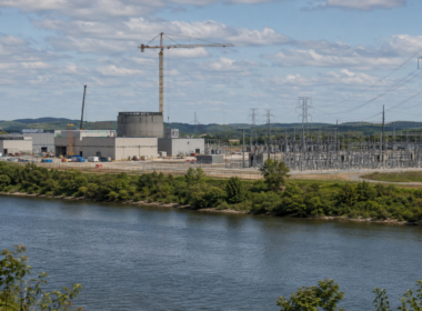 Representative image: A proposed advanced nuclear power site beside a major transmission network illustrates Elementl Power’s planned 1.5 GW Ohio project using GE Vernova Hitachi BWRX-300 small modular reactors.