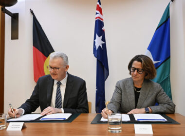 Microsoft deepens Australia AI and cyber pact as MSFT faces cloud growth scrutiny