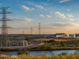 Representative image: Texas grid infrastructure and transmission lines illustrate Sempra’s $7 billion power expansion plan, as data-centre demand, Oncor investment and SRE stock sentiment come into focus.