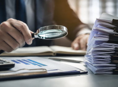 Representative image of a forensic audit review process. IDFC First Bank’s final KPMG-linked fraud report has put #IDFCFIRSTB governance, internal controls and investor trust back in focus after the Chandigarh branch case.