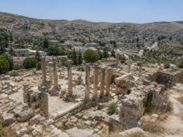 Representative image of an ancient archaeological hilltop landscape, reflecting how the fight over Sebastia has intensified tensions over Israeli land seizures, Palestinian heritage, UNESCO recognition and control of the West Bank’s historical narrative.