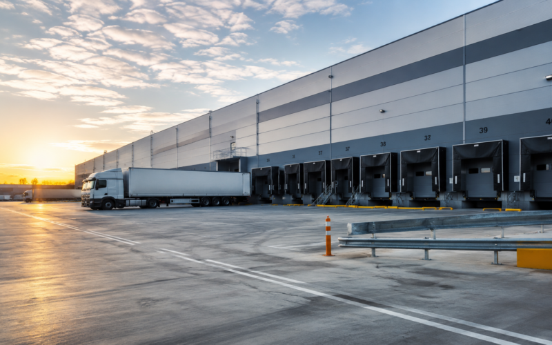 A modern logistics warehouse reflects the assets behind ING’s $268 million acquisition facility for EQT Real Estate, as investors assess whether stable occupancy and long leases can offset higher financing costs. Representative image.