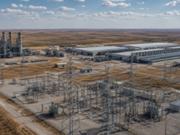 Representative image: Large-scale power generation, transmission infrastructure and data centre facilities illustrate National Grid’s $1.75 billion Joulent investment targeting rising US artificial intelligence electricity demand.