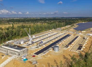 RWE (ETR) advances 470MWh Hambach battery storage project for 2027 launch