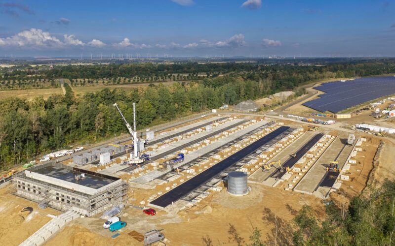 RWE (ETR) advances 470MWh Hambach battery storage project for 2027 launch