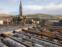 Representative image of critical minerals drilling and rock core sampling, reflecting investor interest in Strategic Minerals plc’s Redmoor tungsten project in Cornwall.
