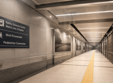 BMC’s ₹702.44 crore underground pedestrian connection will link the Nehru Science Centre Metro Line 3 station with the Worli promenade, with Mumbai Metro Rail Corporation Limited tasked with implementing the project as part of Mumbai’s expanding urban transport network. Representative image.