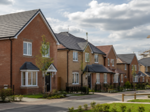 Persimmon plc targets around 12,500 home completions in 2026 after stronger first-half volumes, even as rising construction, energy and materials costs threaten margins across the United Kingdom housebuilding sector. Representative image.