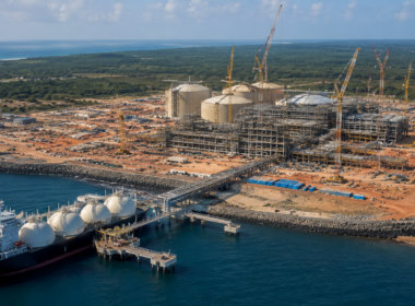 Exxon Mobil’s $1.1 billion early-work commitment has pushed Mozambique’s 18.6 mtpa Rovuma LNG Phase 1 project closer to a consequential final investment decision, with major subsea and offshore pipeline contracts now moving ahead. Representative image.