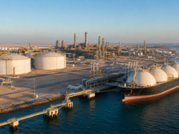 LNG export terminal infrastructure in Abu Dhabi, illustrating how ADNOC’s 9.6Mtpa Ruwais LNG Project aims to expand UAE gas exports with a clean-powered plant scheduled for 2028 start-up. Representative image.