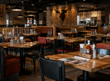 Spur Corporation’s FY26 results showed resilient underlying restaurant trading despite a R129.5 million litigation provision, with franchised turnover reaching R12.3 billion, adjusted HEPS rising 8.9% and the full-year dividend increasing 9%. Representative image.