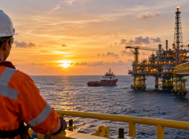 An offshore natural gas production platform operates in Southeast Asian waters, illustrating the type of energy infrastructure underpinning the Mako gas project as Empyrean Energy plc advances its Indonesia development strategy through a major farm-down transaction. Representative image.